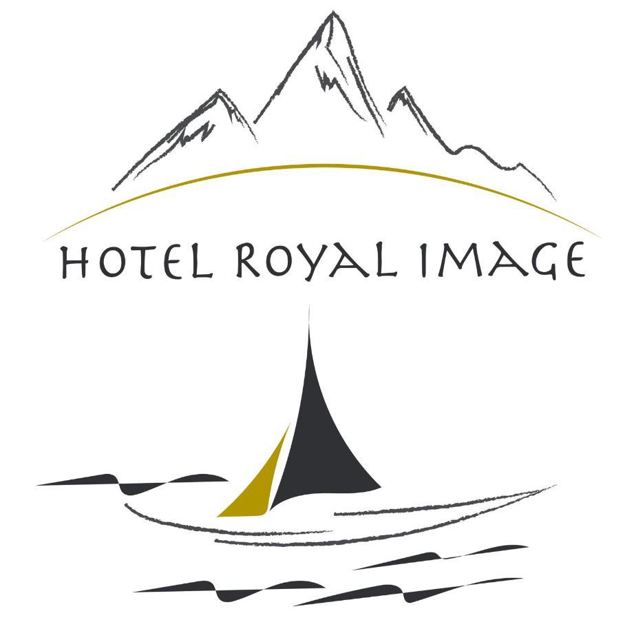 Hotel Royal Image Покхара Екстер'єр фото