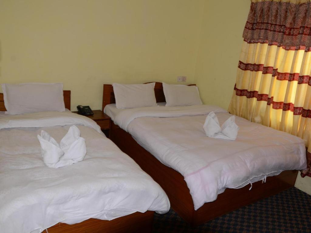 Hotel Royal Image Покхара Екстер'єр фото